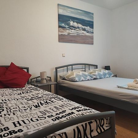 شقة Apartman Luka فوديس المظهر الخارجي الصورة