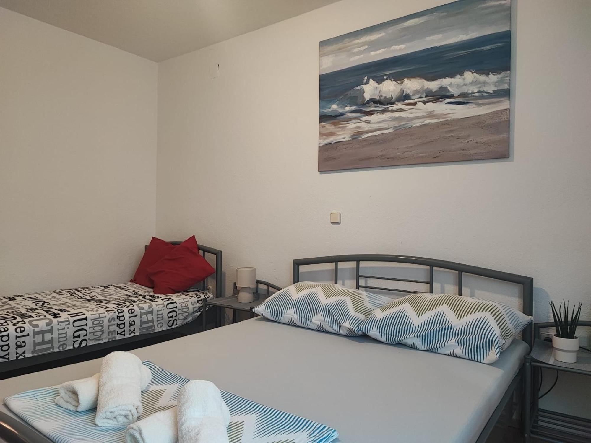 شقة Apartman Luka فوديس المظهر الخارجي الصورة